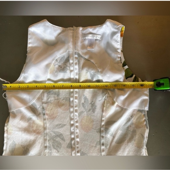 London Times Lemon Print Sheath Dress White Yellow Size 4 Sleeveless Lined - Picture 4 of 8